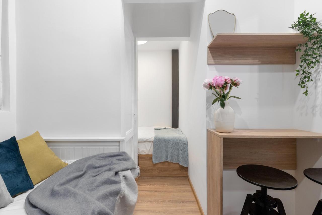 Ultra Central, 15 Sqm Studio By Urbanesq بوخارست المظهر الخارجي الصورة
